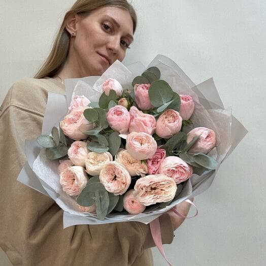 Bouquet pionivate roses Mansfield