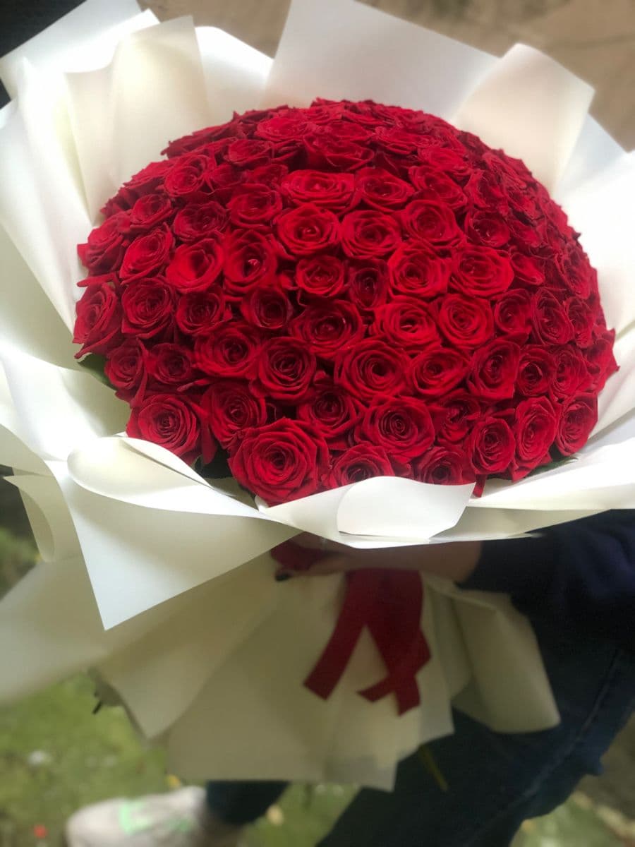 Букет из 101 розы для незабываемого подарка 🌹