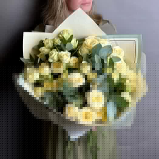 Bouquet of cream bush roses 9 pcs. Bouquet F076 Capital flowers