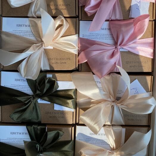10 gift sets of natural cosmetics