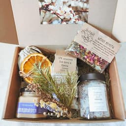 Подарочный набор с мёдом и солью для ванн0