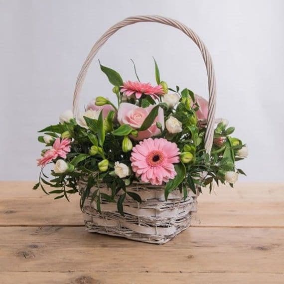 Luxurious flower basket 🌸