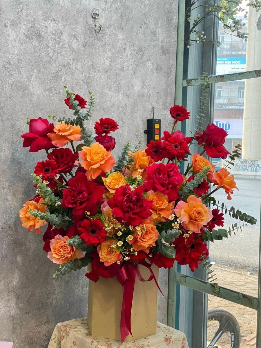 Summer flower basket 🌞