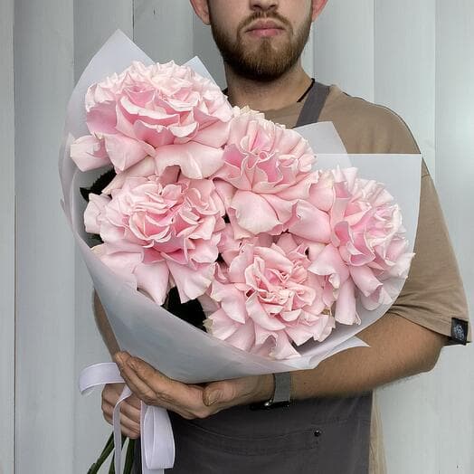 Marshmallow bouquet of French roses