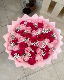 5 pink roses0