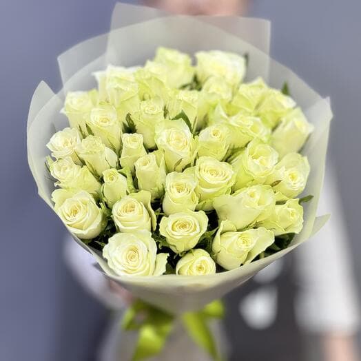 White roses 35