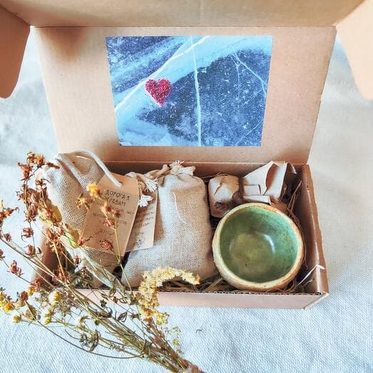 Gift set "Generate" with herbal tea, bowl and candy of handmade