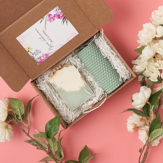 Gift set of candle and soap jasmine handmade for the New Year