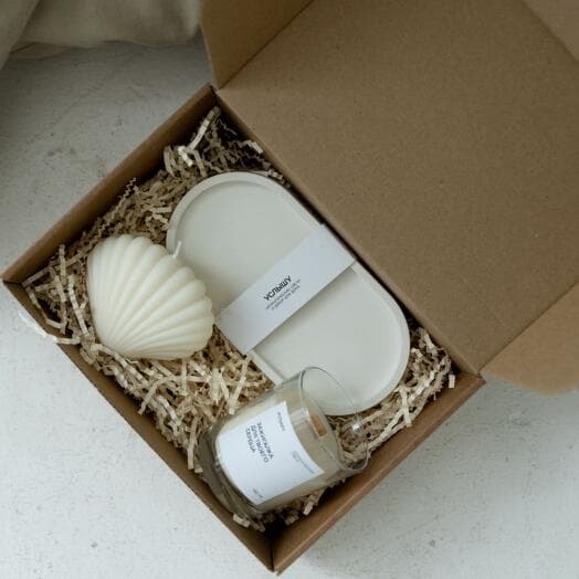 Gift set of 2 candles and stands "tobacco and bergamot"
