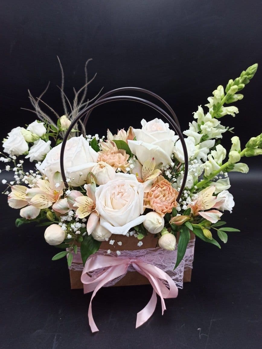 Luxurious flower box 🌷🌟