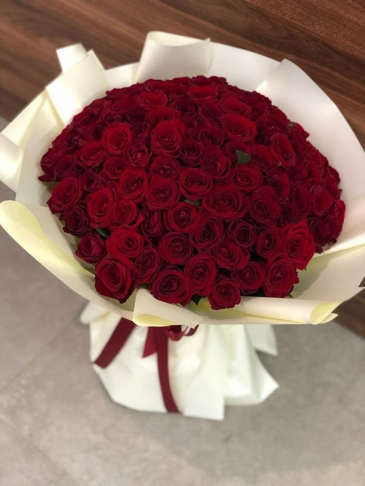 21 red roses