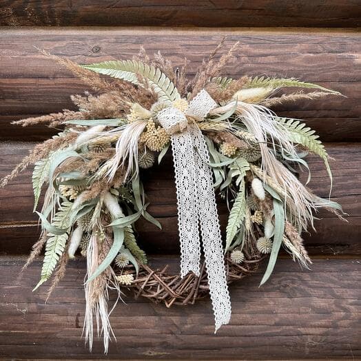 Interior wreath in style