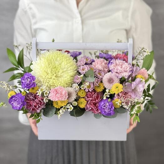 Flowers in the Celestine box