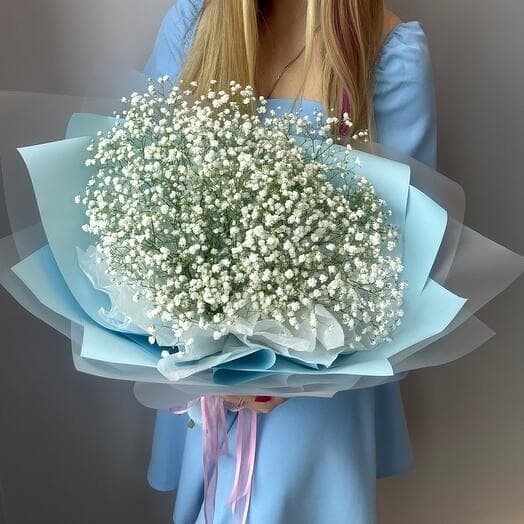 Bouquet cloud of gypsophyla