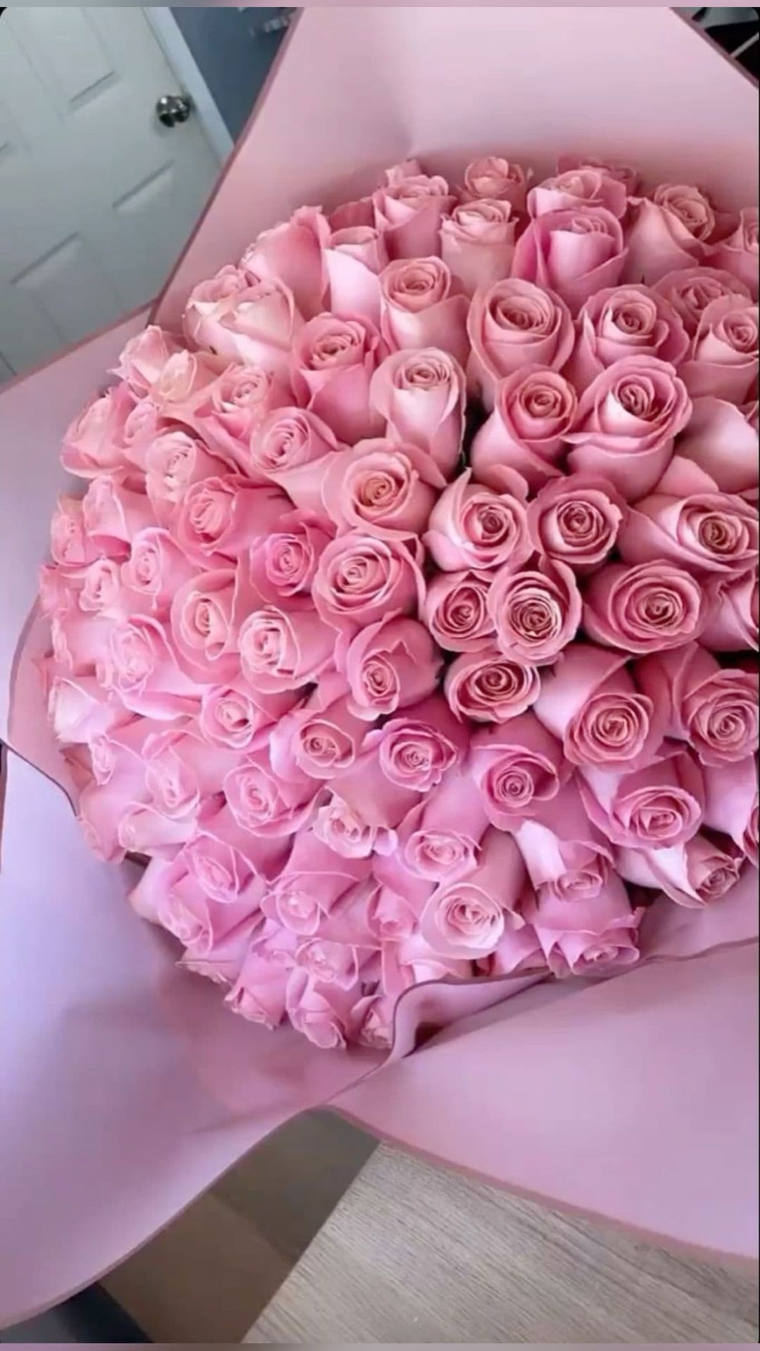 31 pink roses