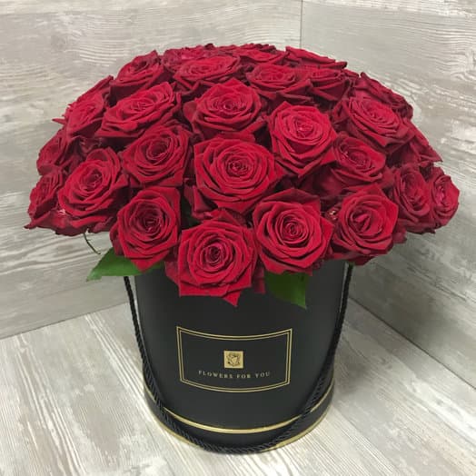 Box of 51 roses "Red roses in a black box"