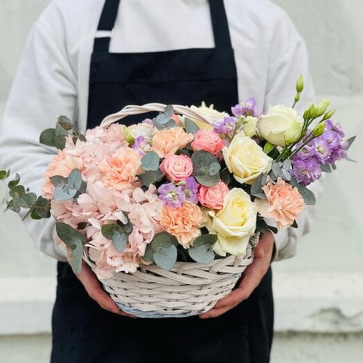 Tender prefabricated color basket