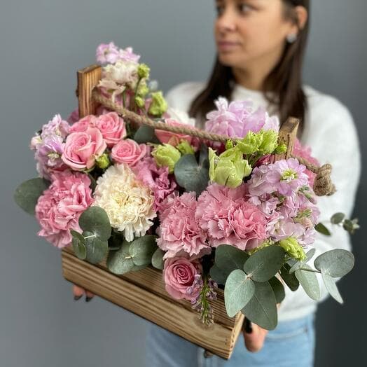 Box with flowers "Romantic evening"