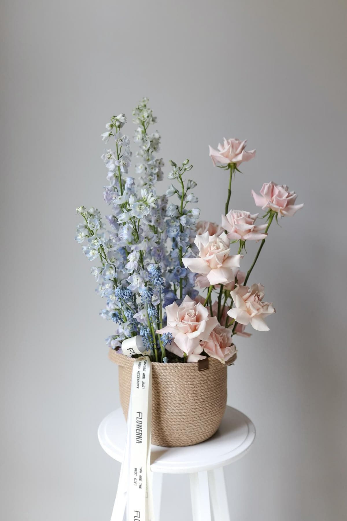 Bright basket bouquet 🌷