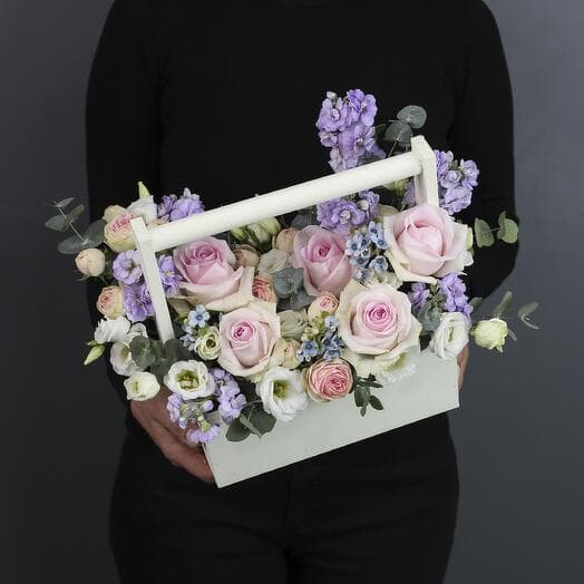 Box with roses, eastoma and mattiola "Romantic Garden"