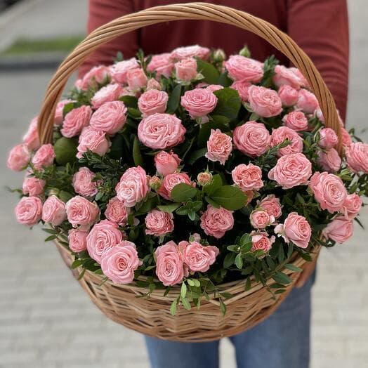 Корзина с цветами