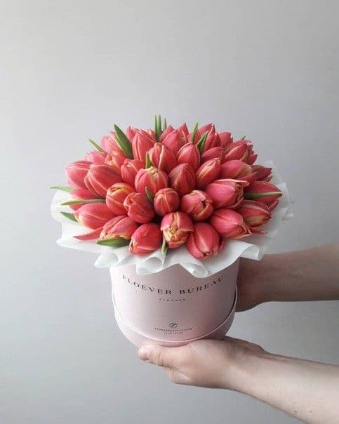 Romantic mono bouquet 💐
