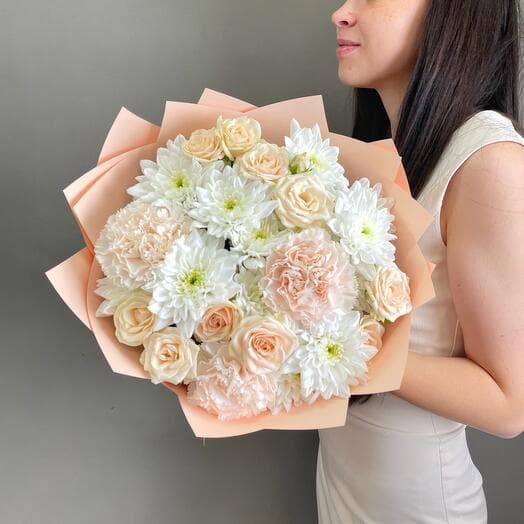 Promotion of a day with a discount of 30%🎁 peach bouquet with a bush rose and chrysanthemum with delivery in Moscow