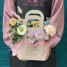 Композиция из герберы и хризантемы0