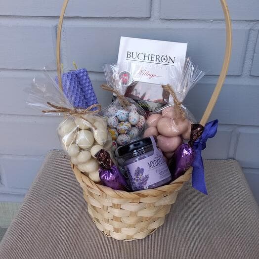 Gift set basket romance with nuts and chocolate