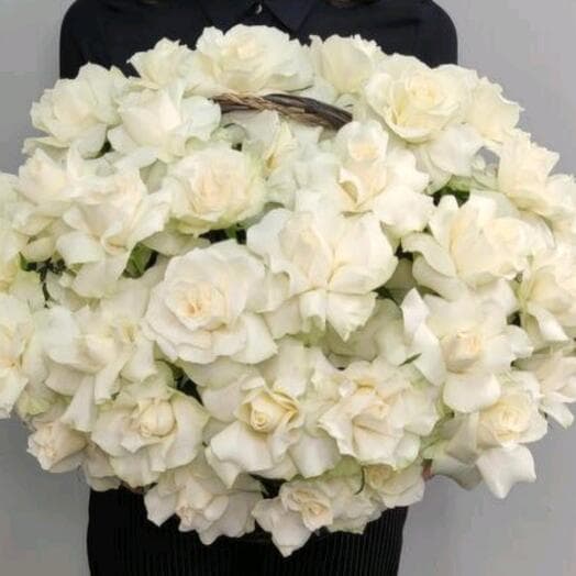Basket with flowers French rose 51