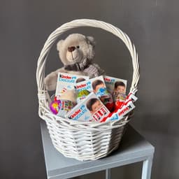 Gift set: Bear and Kinder Chocolate0