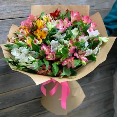 Spring mono bouquet 🌼