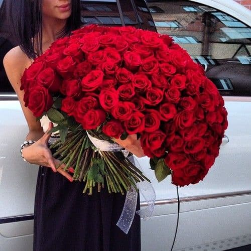 Роскошный букет из 101 розы 🌹