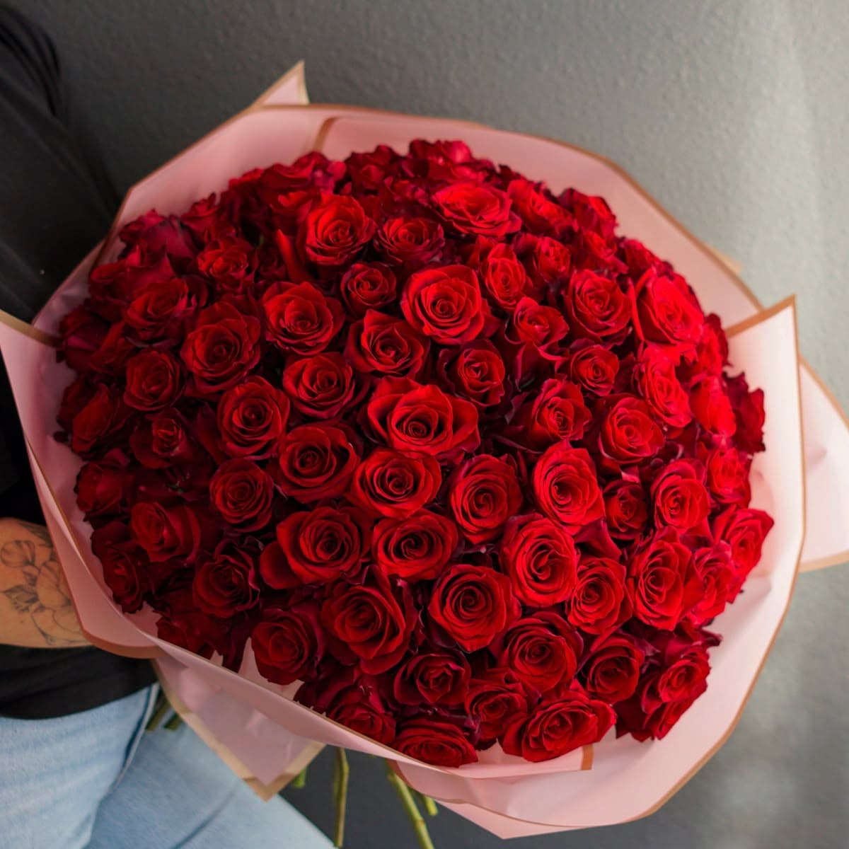 25 Red Roses Gorgeous ✨