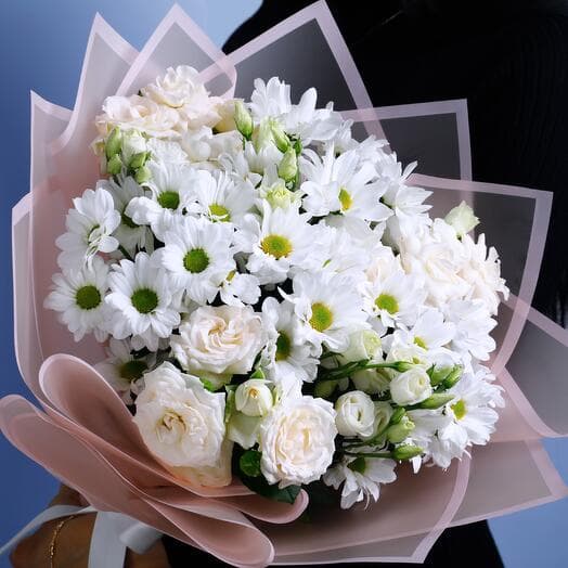 Eustoma bouquet, chrysanthemum and bush rose