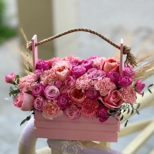 Box with flowers 219