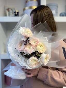 Romantic mono bouquet 💐0