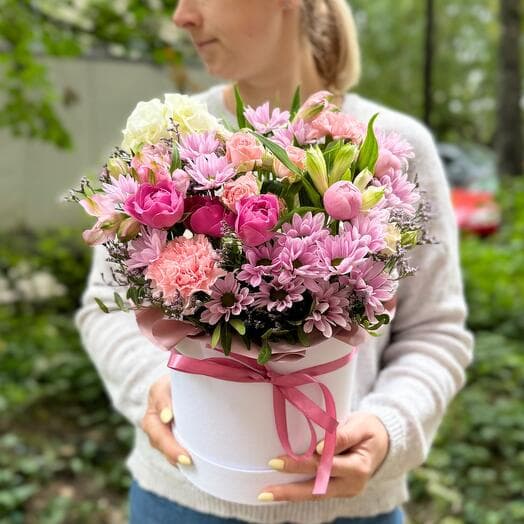 Свежие цветы в коробке «Мери»