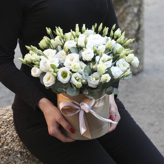 Box of white eastoma with eucalyptus "Madmoiselle"