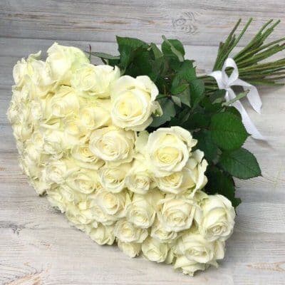 51 White Roses Luxurious