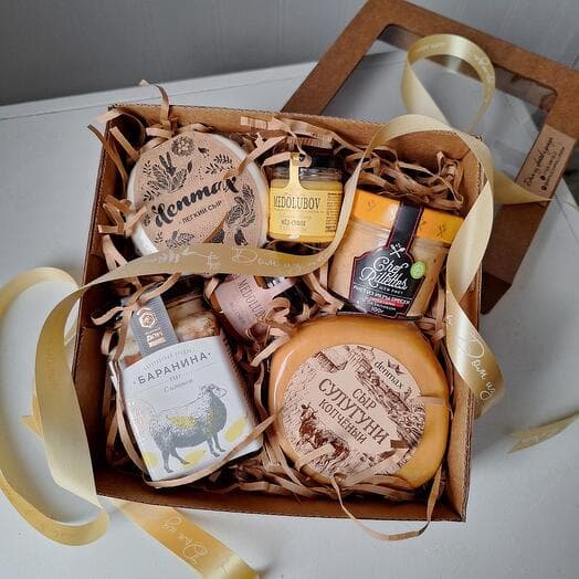 Sanding set in the box. Cheese, paste, honey and RIT