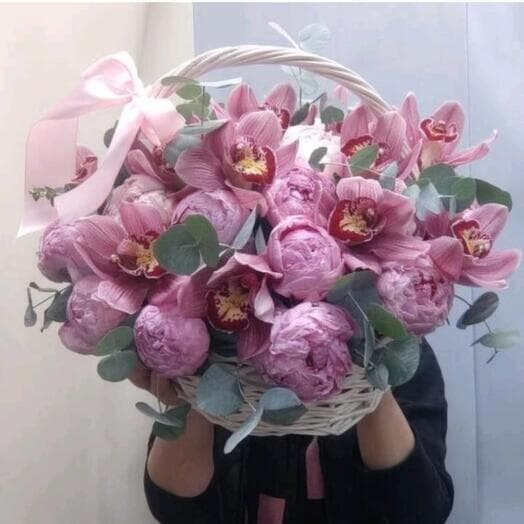 "Feeling" bouquet of peonies and orchids in the basket