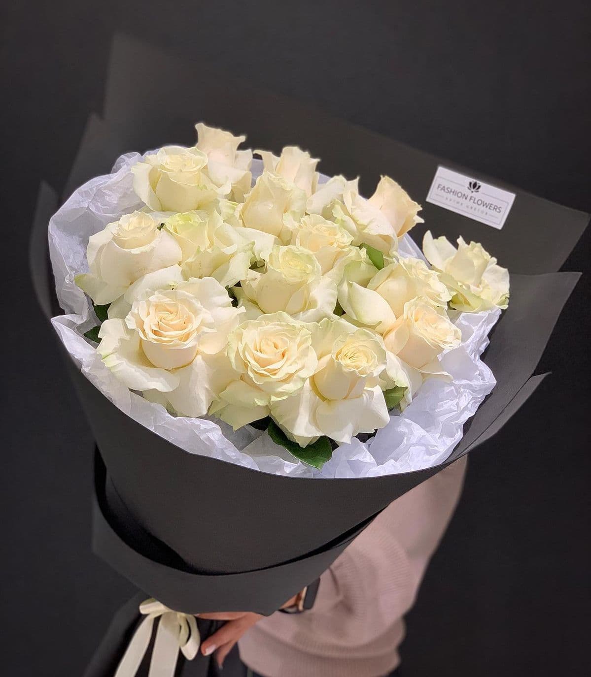 21 white roses