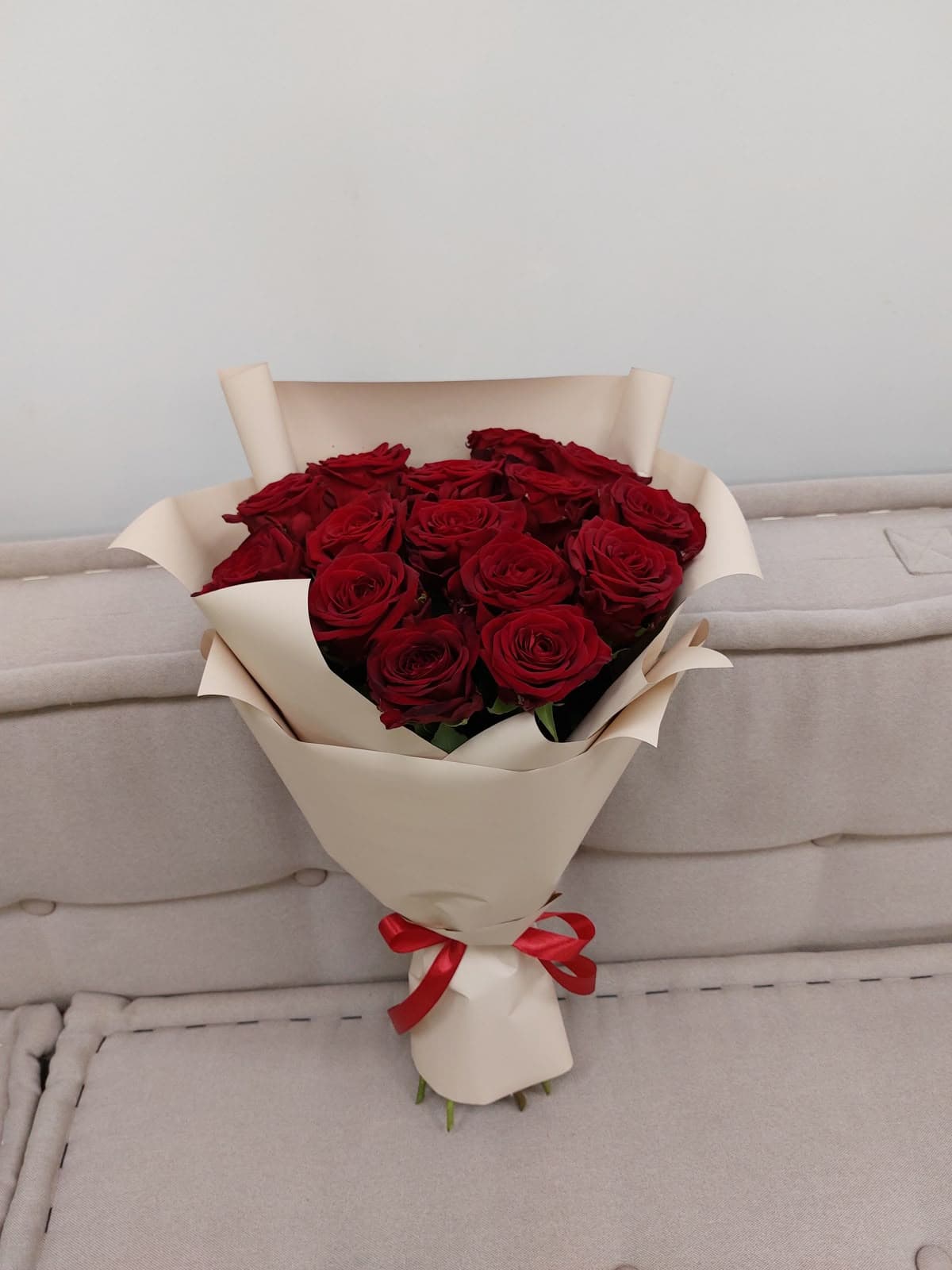 11 red roses