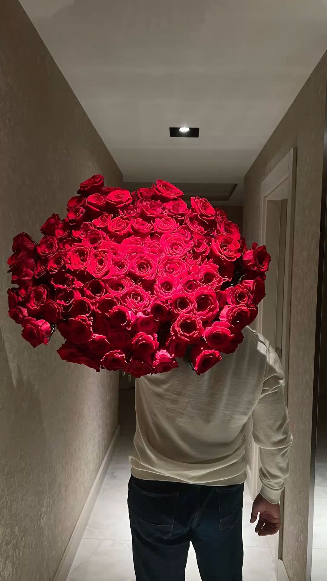 Festive bouquet of 101 roses 🎉