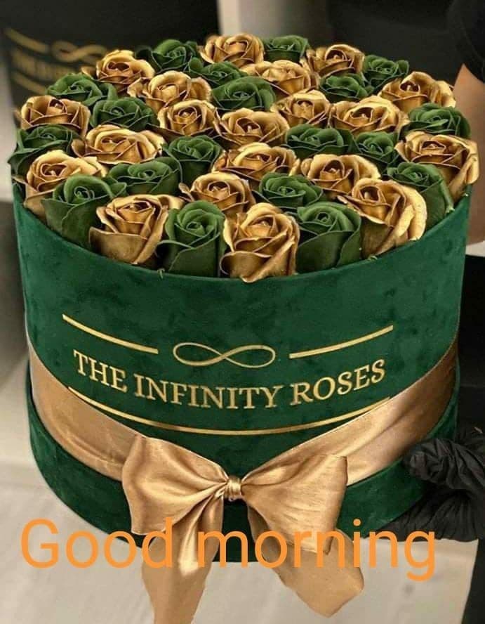 Elegant flower box 💮