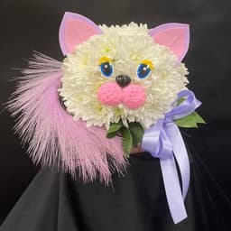 Composition of flowers "cat"0