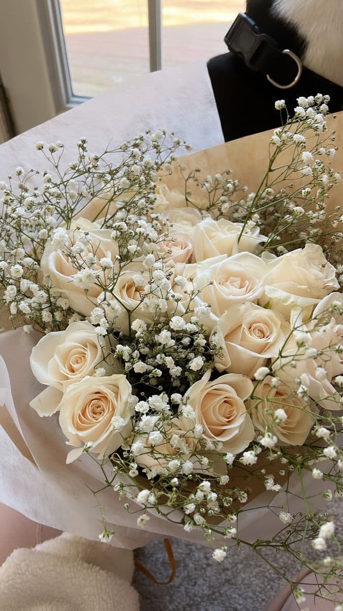 Romantic floral composition 💐