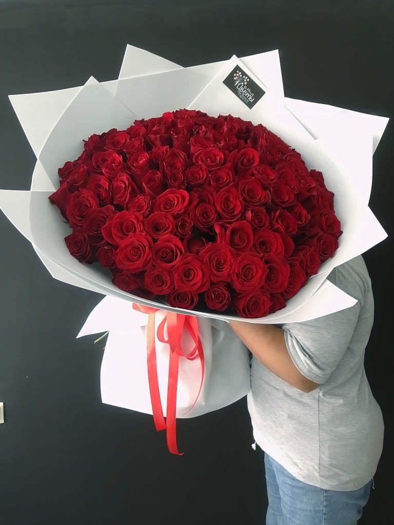 Букет из 1001 розы для особого момента 🌹