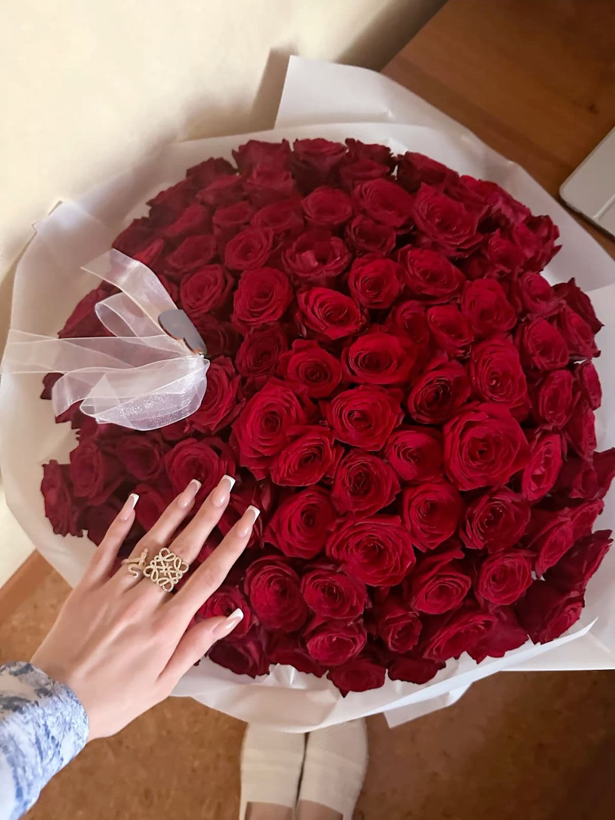 Романтичный букет из 101 розы 🌹